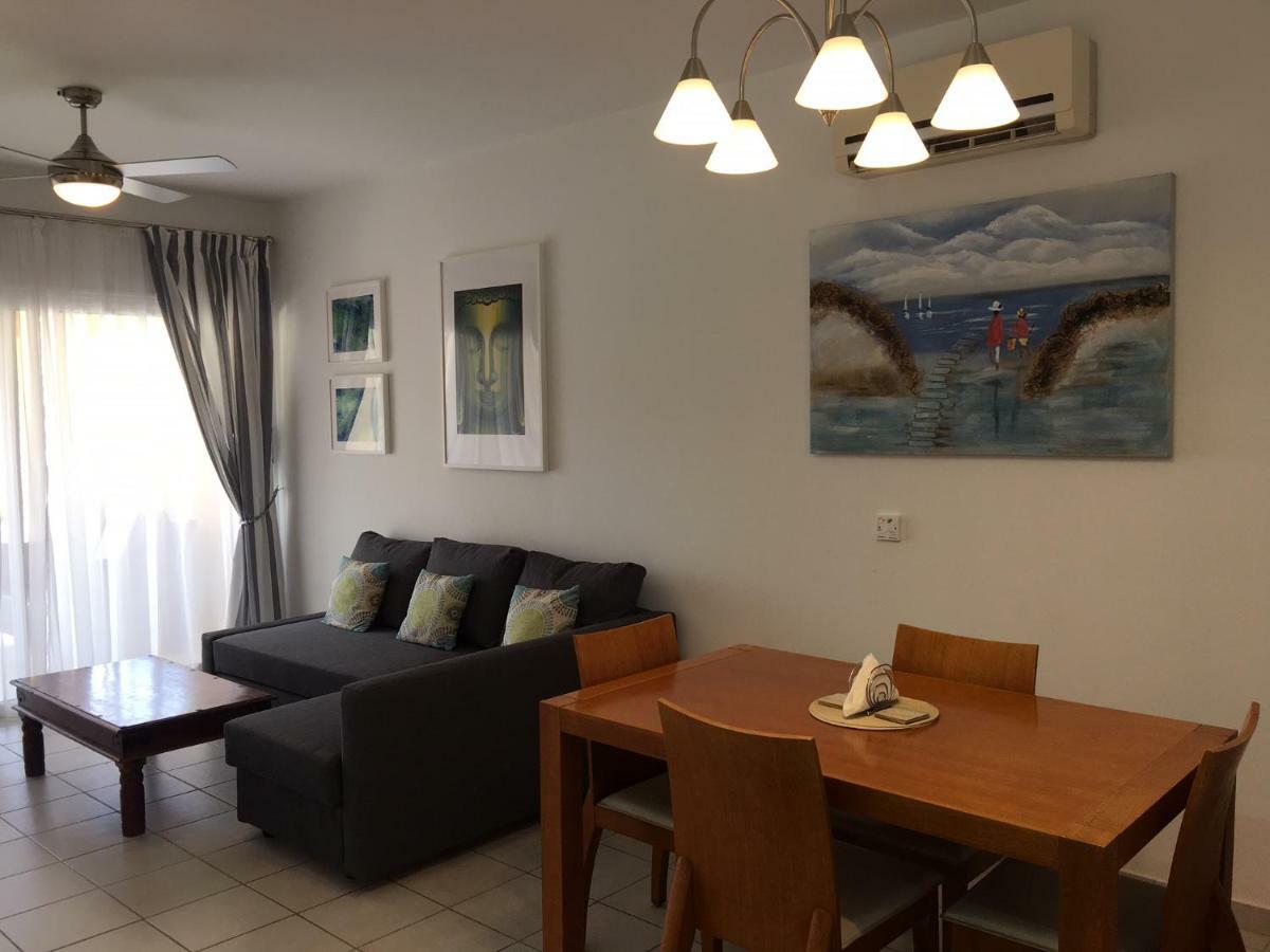 Limnaria Gardens - Modern 1 Bed, Walk To Beach & Shops Pafos Dış mekan fotoğraf